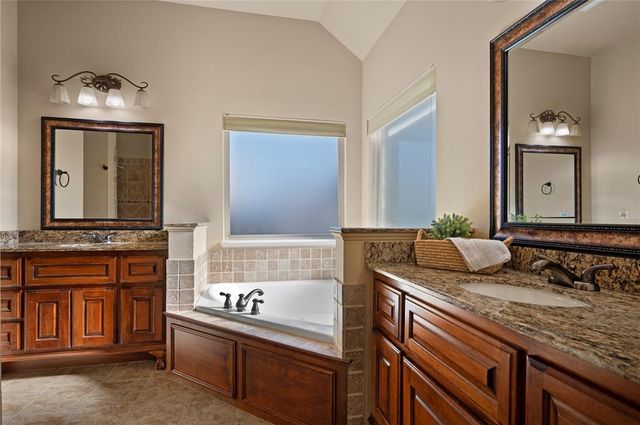 604 Eastmoor Court, Moore, OK 73160