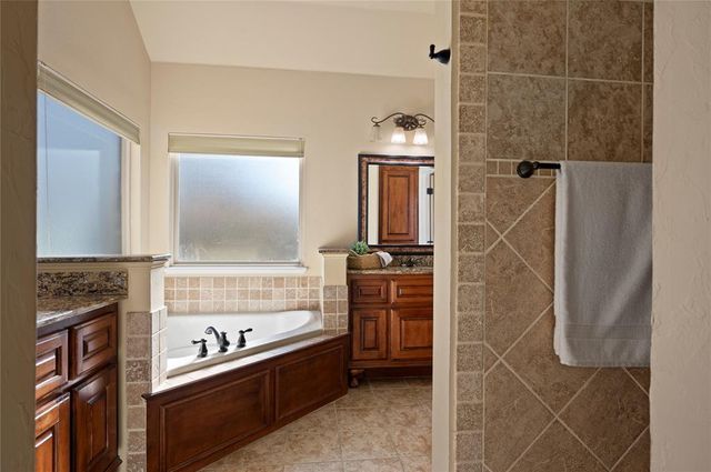 604 Eastmoor Court, Moore, OK 73160