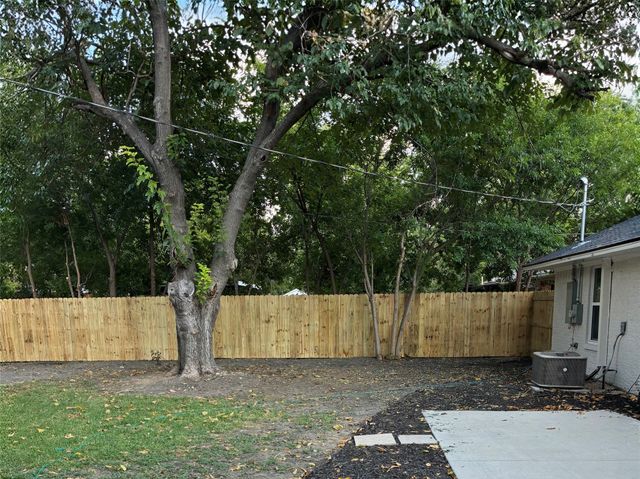 2637 Materhorn, Dallas, TX 75228