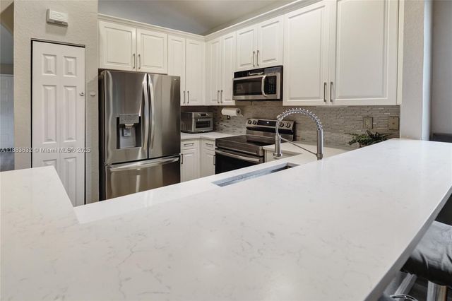 1706 NW 78th Way, Pembroke Pines, FL 33024
