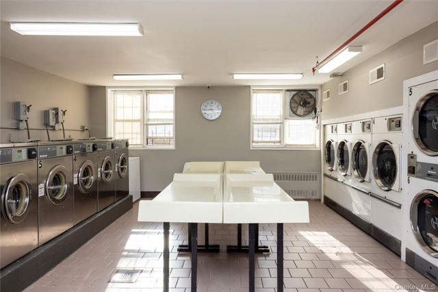 84-39 153rd Avenue 5A, Howard Beach, NY 11414