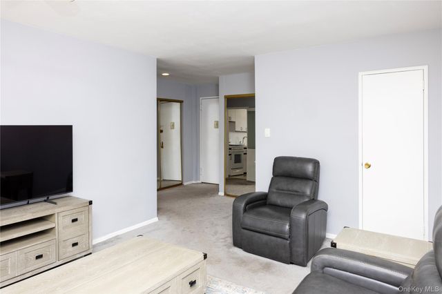 84-39 153rd Avenue 5A, Howard Beach, NY 11414