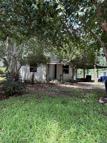 808 S Anderson Street, Angleton, TX 77515