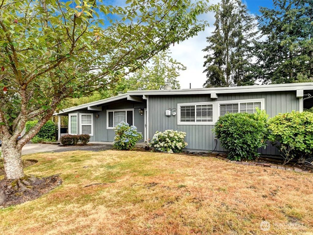 15946 SE 1st Street, Bellevue, WA 98008