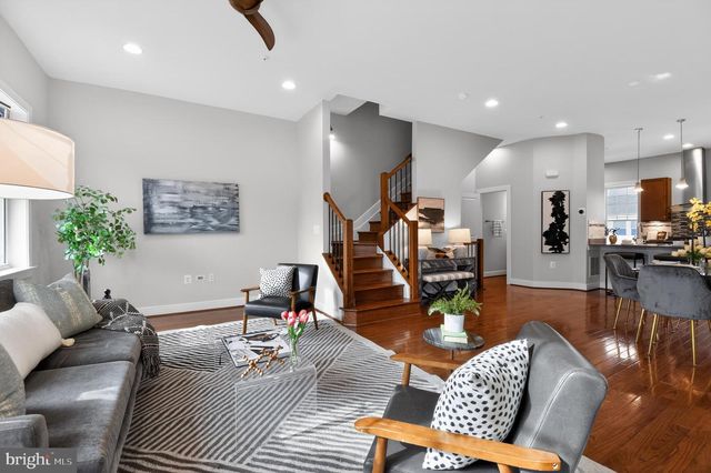 716 DIAMOND AVE, Alexandria, VA 22301