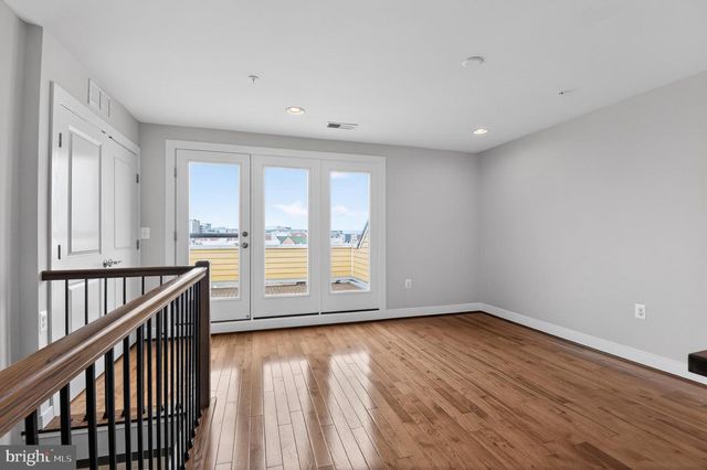 716 DIAMOND AVE, Alexandria, VA 22301