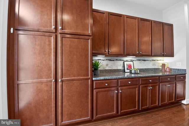 716 DIAMOND AVE, Alexandria, VA 22301