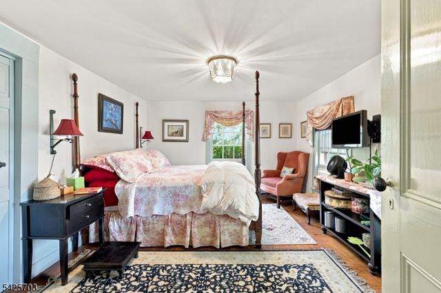 32 Tanners Brook Rd, Chester Twp., NJ 07930