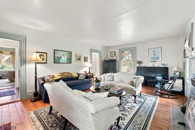 32 Tanners Brook Rd, Chester Twp., NJ 07930