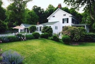 32 Tanners Brook Rd, Chester Twp., NJ 07930