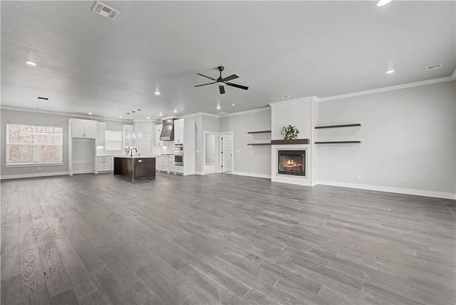 29 Selkirk Drive, Bella Vista, AR 72715