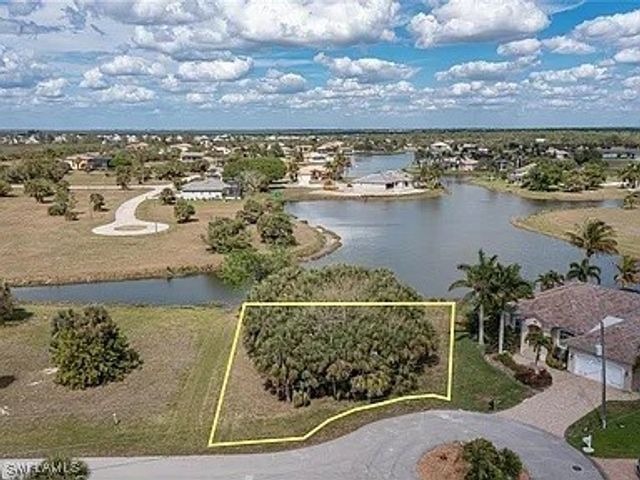 24274 Balearic LN, Punta Gorda, FL 33955