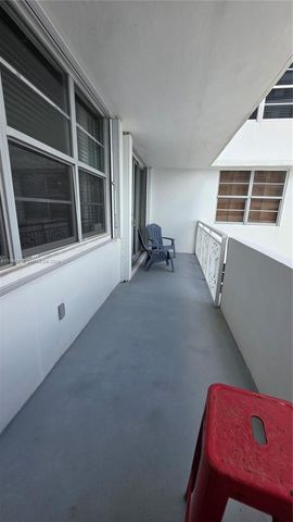 5825 Collins Ave 8J, Miami Beach, FL 33140