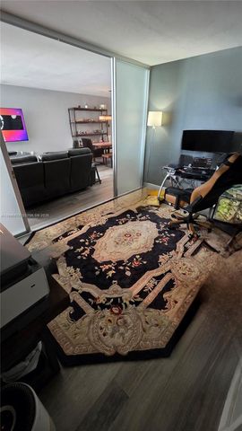 5825 Collins Ave 8J, Miami Beach, FL 33140