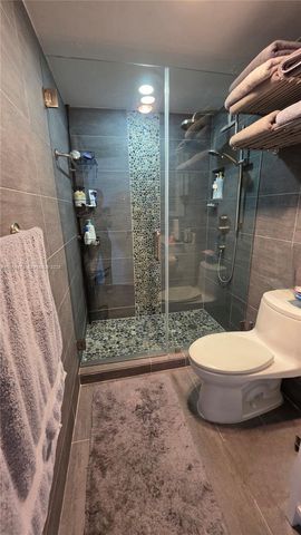 5825 Collins Ave 8J, Miami Beach, FL 33140