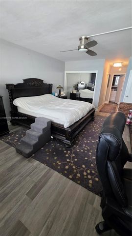 5825 Collins Ave 8J, Miami Beach, FL 33140