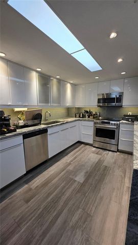 5825 Collins Ave 8J, Miami Beach, FL 33140