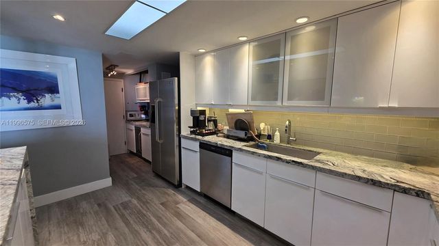 5825 Collins Ave 8J, Miami Beach, FL 33140