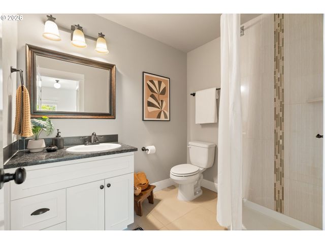 1604 Se LAMBERT St, Portland, OR 97202