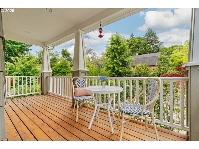 1604 Se LAMBERT St, Portland, OR 97202