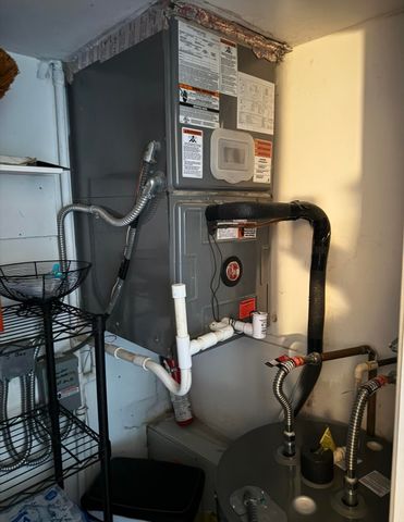 331 SW 8th Street 2-C-E, Boca Raton, FL 33432