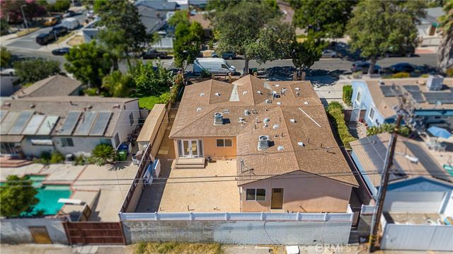 13712 Community, Panorama City, CA 91402
