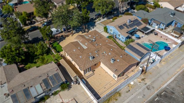 13712 Community, Panorama City, CA 91402