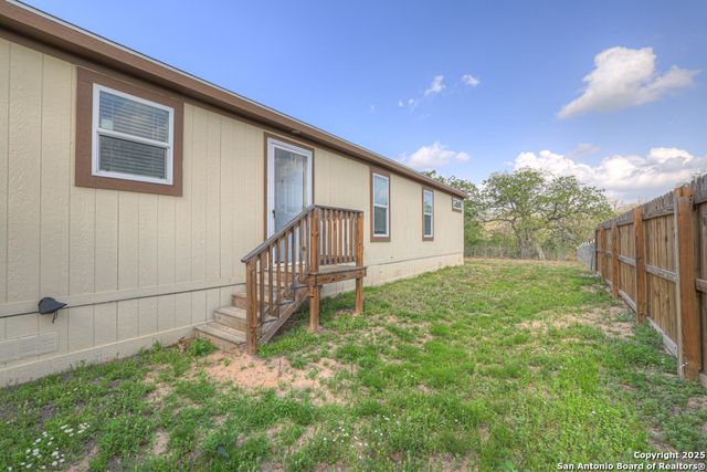 209 Cordell Creek, Seguin, TX 78155