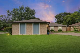 2634 Plymouth Rock Drive, Webster, TX 77598