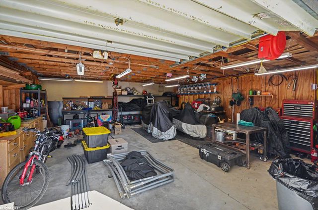 28408 Hughes Street, Saint Clair Shores, MI 48081