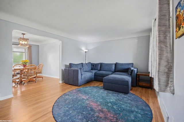 28408 Hughes Street, Saint Clair Shores, MI 48081