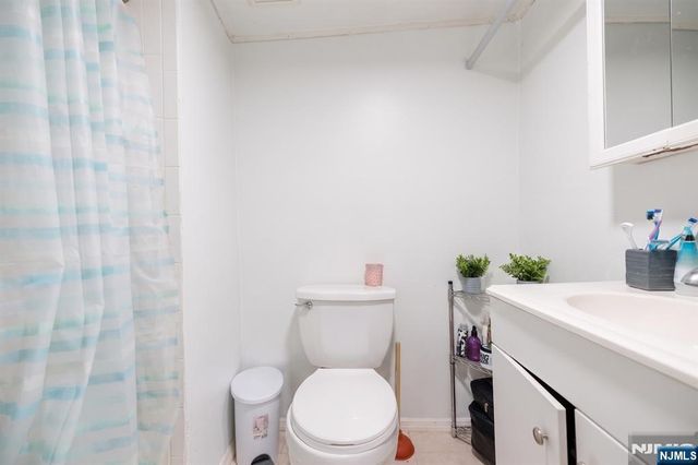 1161 Anna Street, Teaneck, NJ 07666