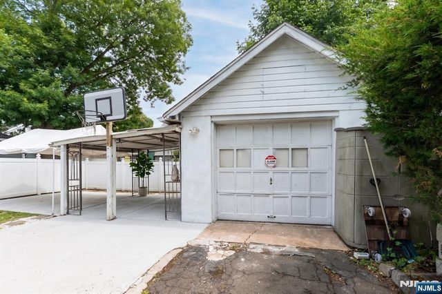 1161 Anna Street, Teaneck, NJ 07666