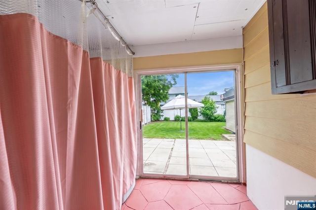 1161 Anna Street, Teaneck, NJ 07666
