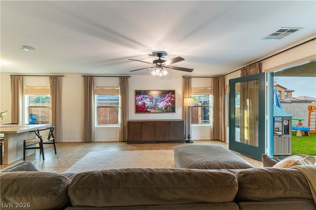 10570 Cranbrook Cross Street, Las Vegas, NV 89179