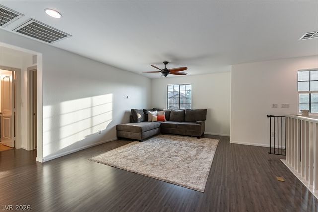 10570 Cranbrook Cross Street, Las Vegas, NV 89179