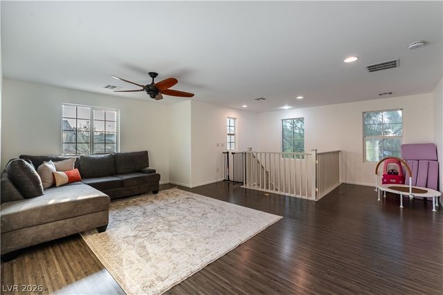 10570 Cranbrook Cross Street, Las Vegas, NV 89179