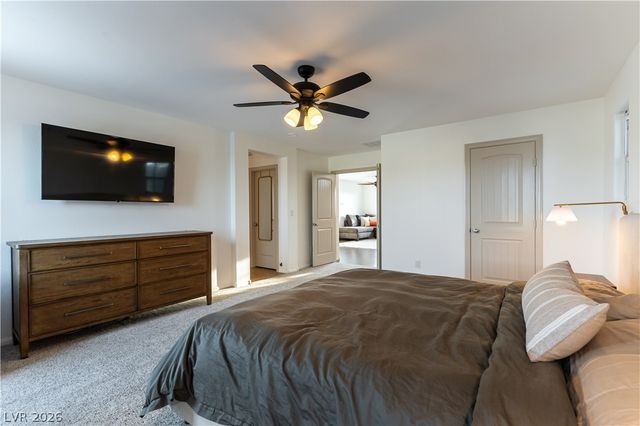 10570 Cranbrook Cross Street, Las Vegas, NV 89179