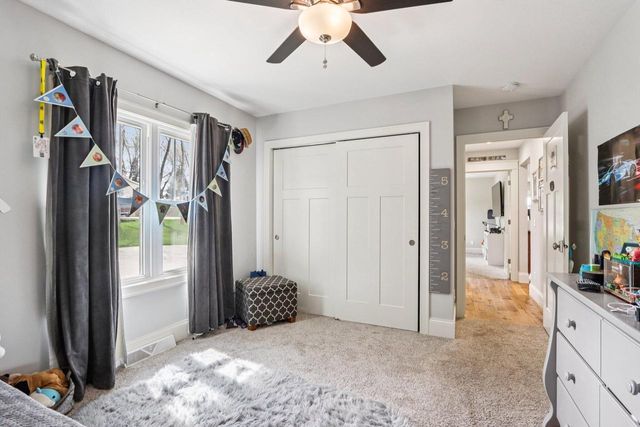 4780 Meadow VIEW E, Brookfield, WI 53005