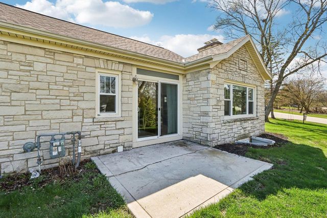 4780 Meadow VIEW E, Brookfield, WI 53005