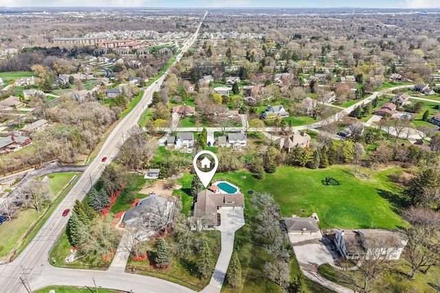 4780 Meadow VIEW E, Brookfield, WI 53005