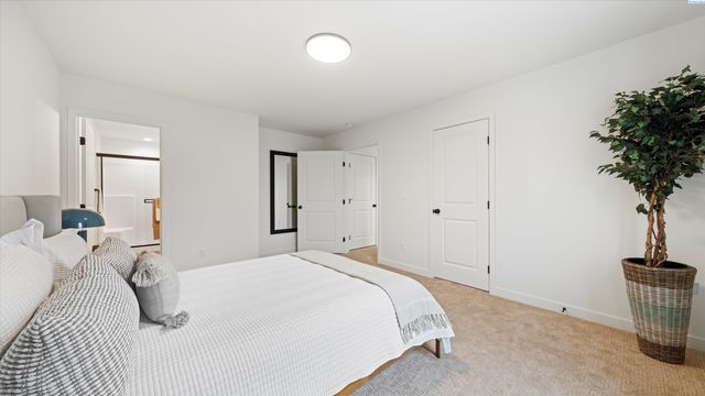 3569 W 6th Place, Kennewick, WA 99336