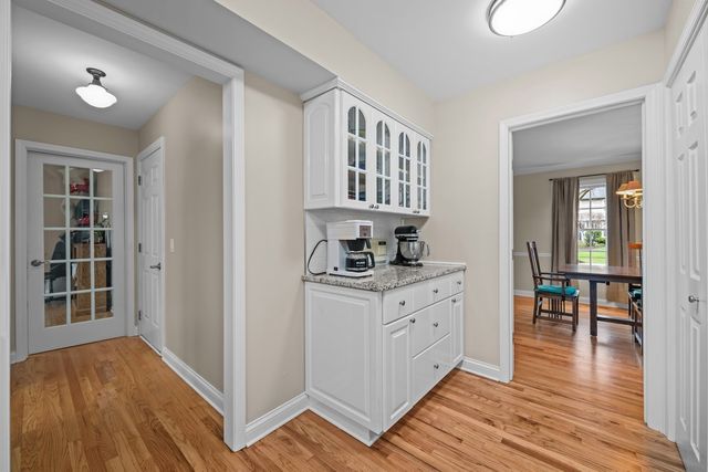 1002 Shimer Court, Naperville, IL 60565