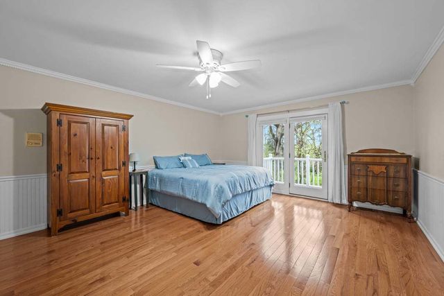 1002 Shimer Court, Naperville, IL 60565