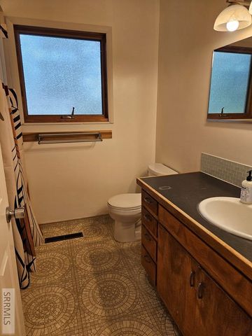 1159 Corinne Avenue, Idaho Falls, ID 83402