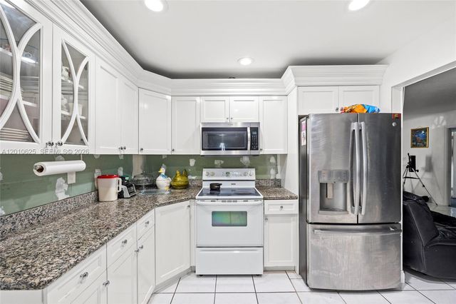 1831 Hiltonia Circle, West Palm Beach, FL 33407