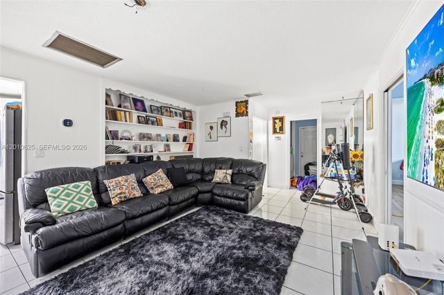 1831 Hiltonia Circle, West Palm Beach, FL 33407