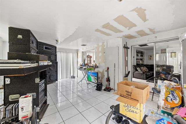 1831 Hiltonia Circle, West Palm Beach, FL 33407