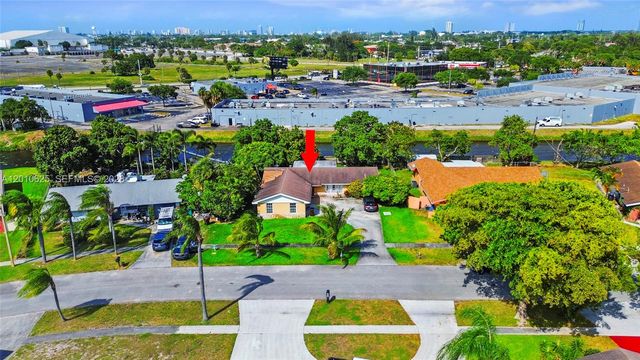 1831 Hiltonia Circle, West Palm Beach, FL 33407