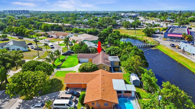 1831 Hiltonia Circle, West Palm Beach, FL 33407